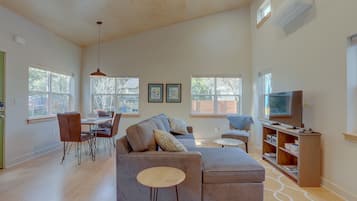 House, 1 Bedroom | Living area | TV