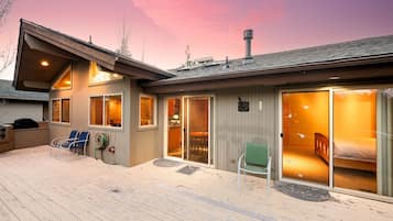 House, 4 Bedrooms | Exterior