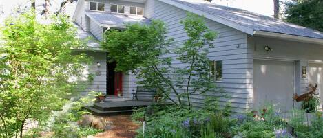 House, 4 Bedrooms | Exterior