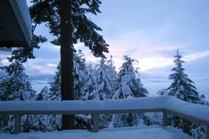 House, 4 Bedrooms | Property grounds - Fir Mountain Escape 4 Bedroom Home by RedAwning (Hood River)