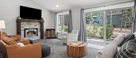 House, 2 Bedrooms | Living area | TV