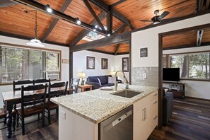 House, 2 Bedrooms | Interior