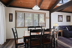 House, 2 Bedrooms | Dining