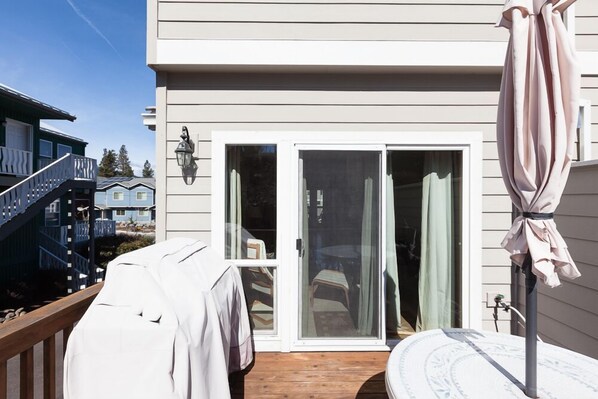 Talo, 2 makuuhuonetta | Ulkoalueet