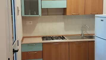 Studio, 1 Bedroom, Pets Allowed, Garden View | Private kitchen | Full-size fridge, stovetop, espresso maker, coffee/tea maker