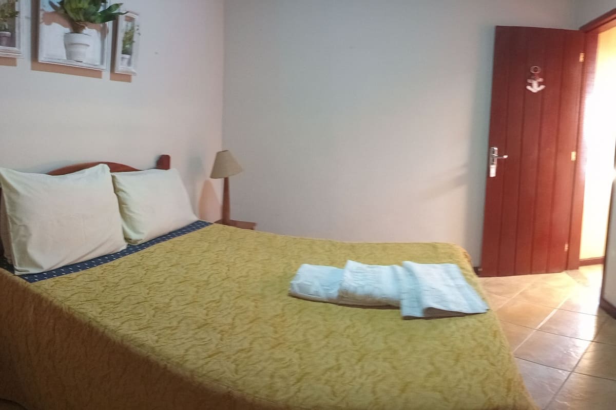 Standard Twin Room | Minibar, desk, blackout drapes, free WiFi