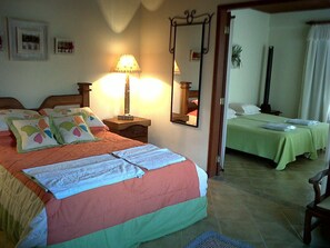 Deluxe Quadruple Room | Minibar, desk, blackout curtains, free WiFi - Pousada Mar a Mar (Búzios)