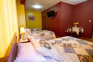 Habitación triple, 3 camas individuales | Wifi gratis