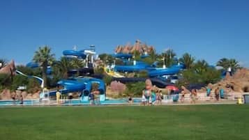 Apartment, 1 Bedroom | Children's area