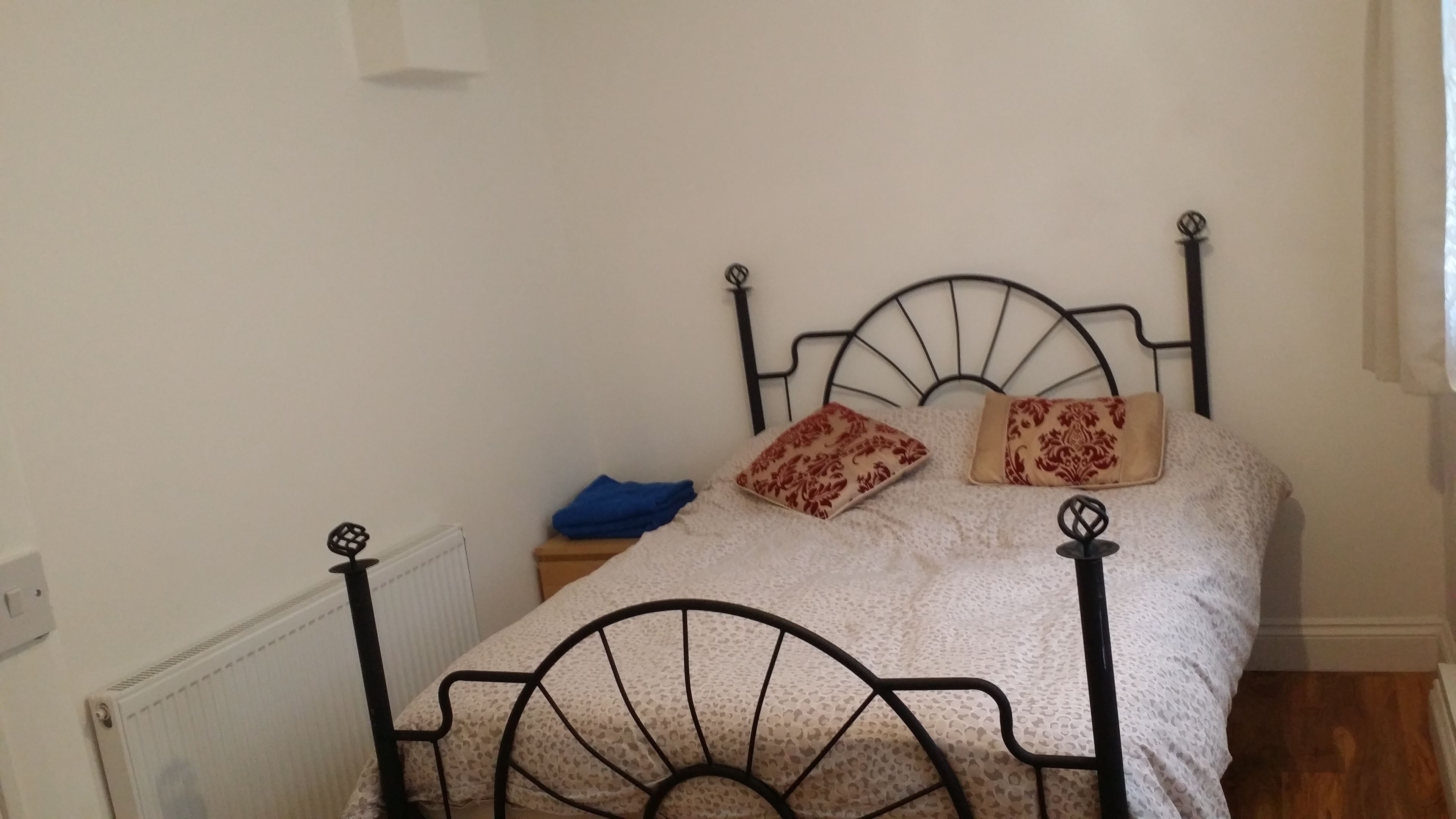 Apartment, 1 Bedroom | Individually decorated, iron/ironing board, free WiFi, bed sheets