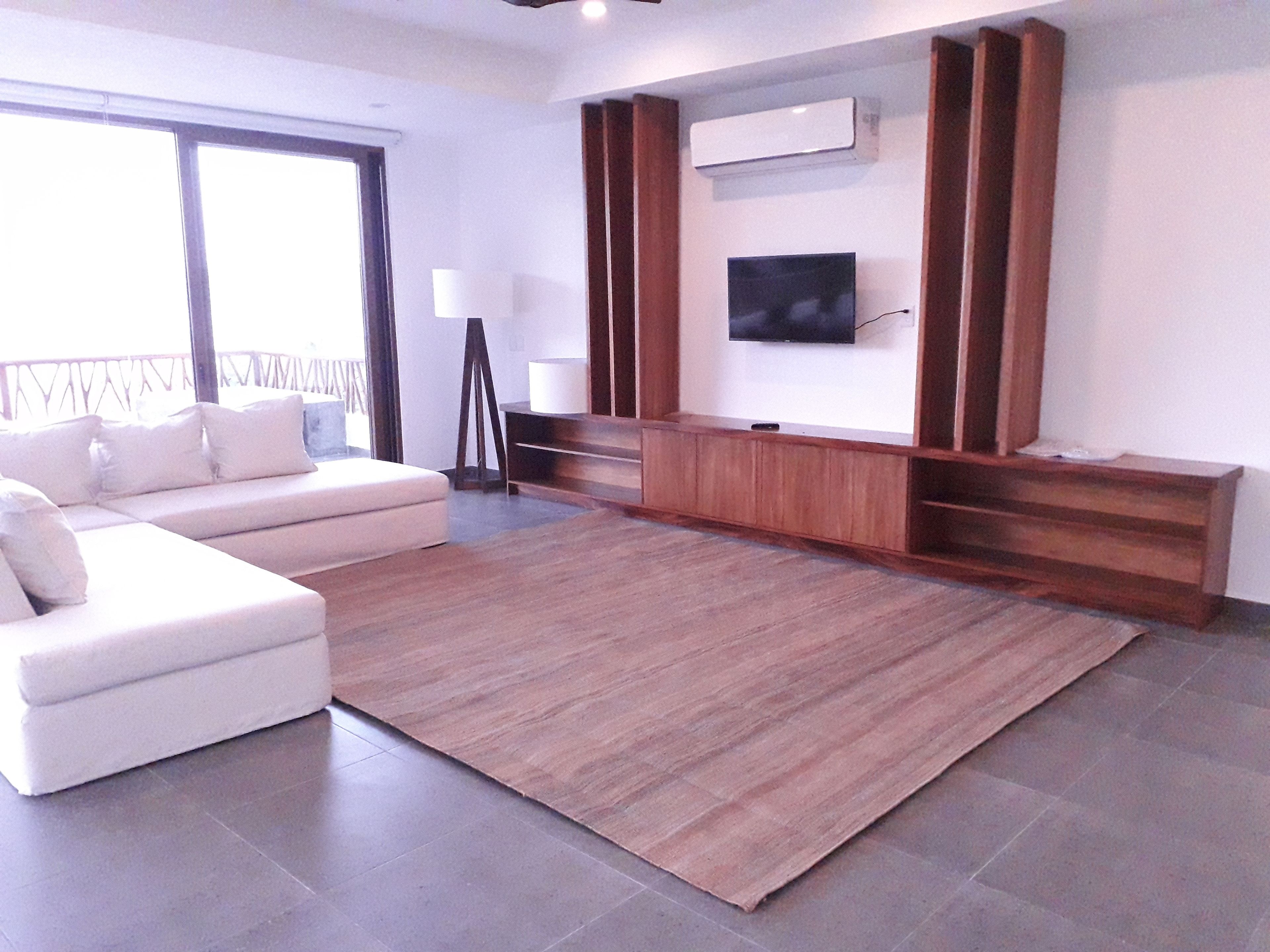 premium suite, multiple beds, non smoking | private kitchen