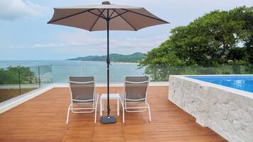 Ocean View Royal Penthouse | Private pool