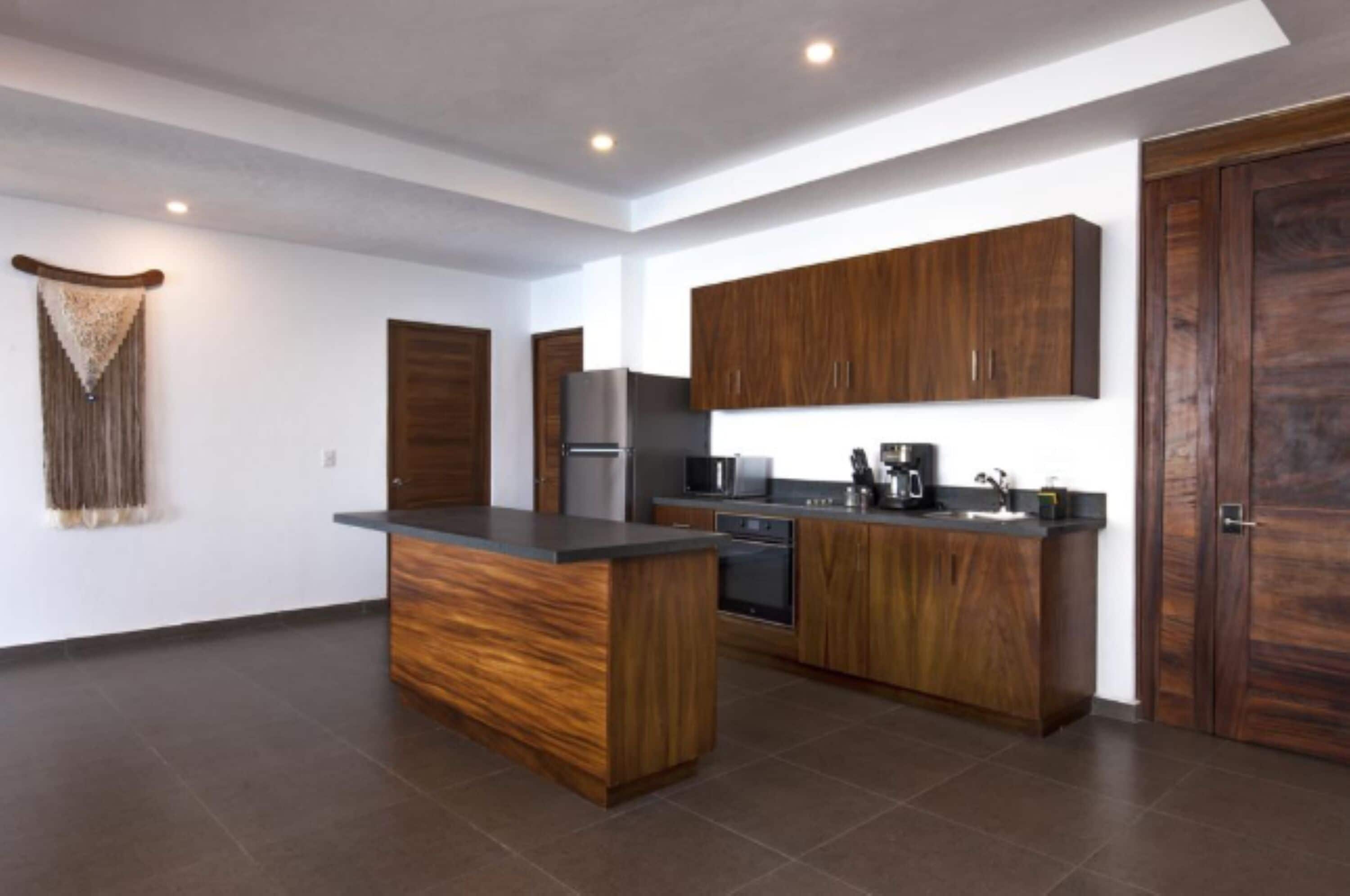 royal suite, multiple beds, non smoking | private kitchen