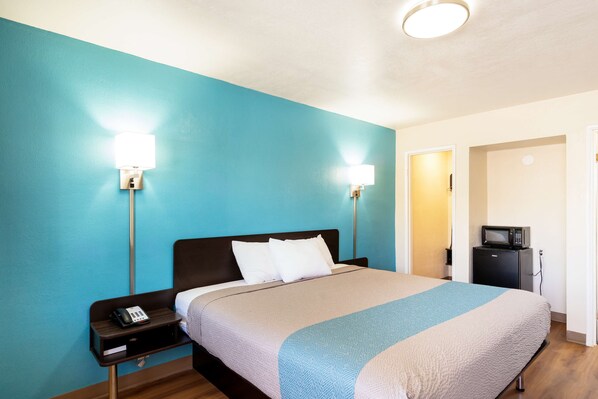 Free WiFi, bed sheets