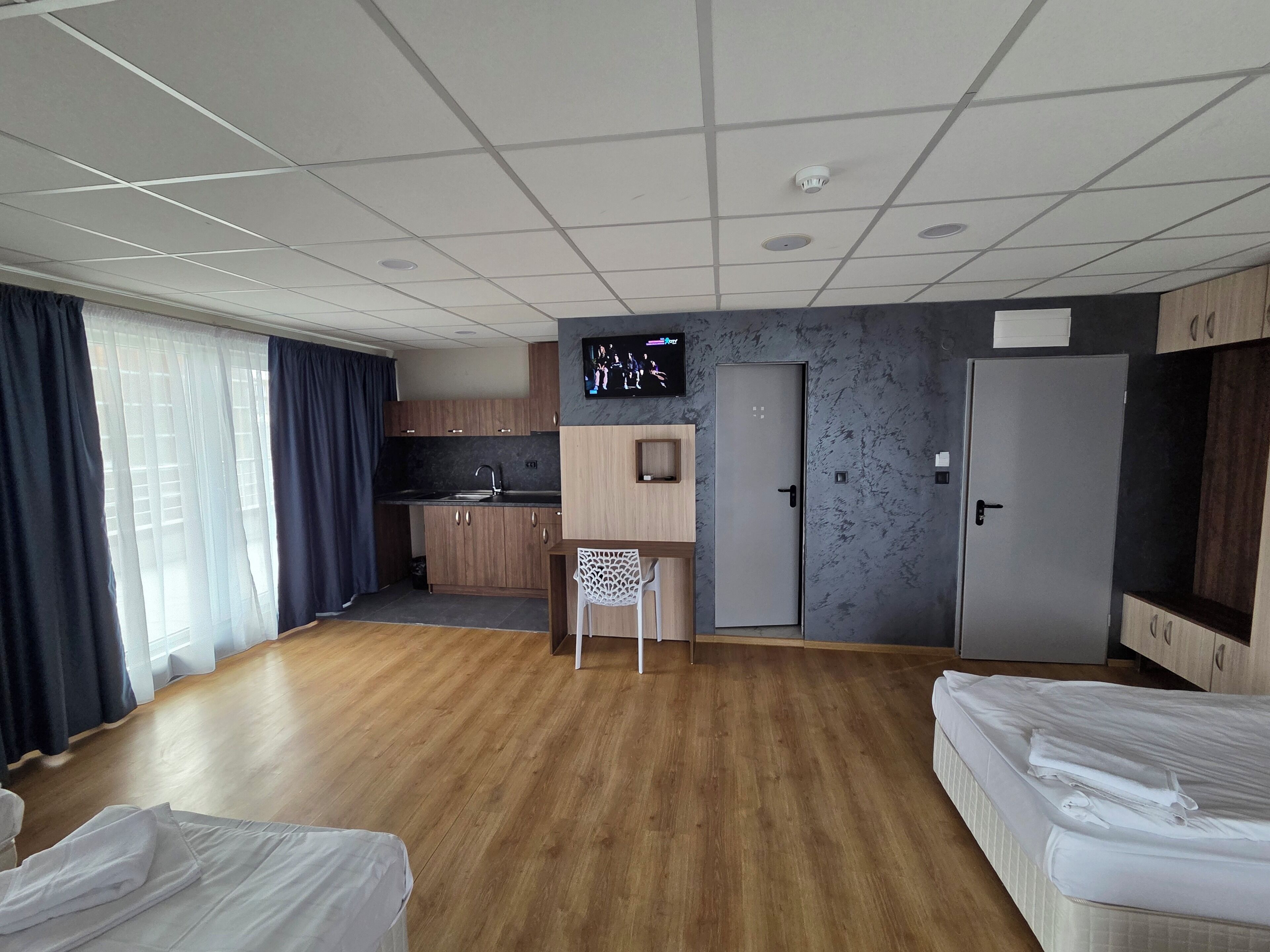 Premium bedding, individually decorated, desk, laptop workspace