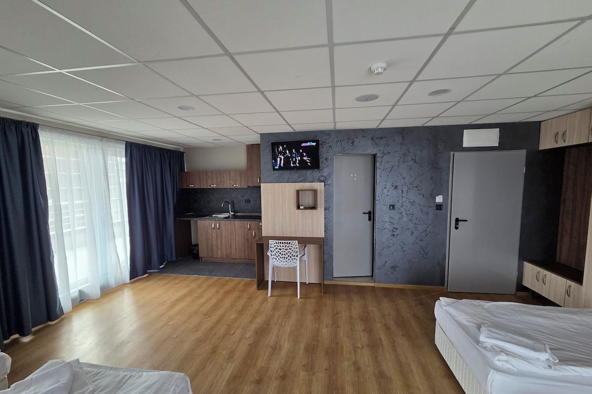 Premium bedding, individually decorated, desk, laptop workspace