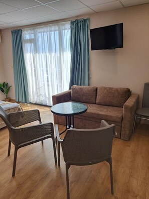 Ropa de cama de alta calidad, decoración personalizada y escritorio 