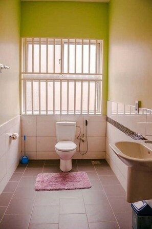 Apartment | Bathroom