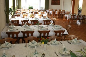 Dineren