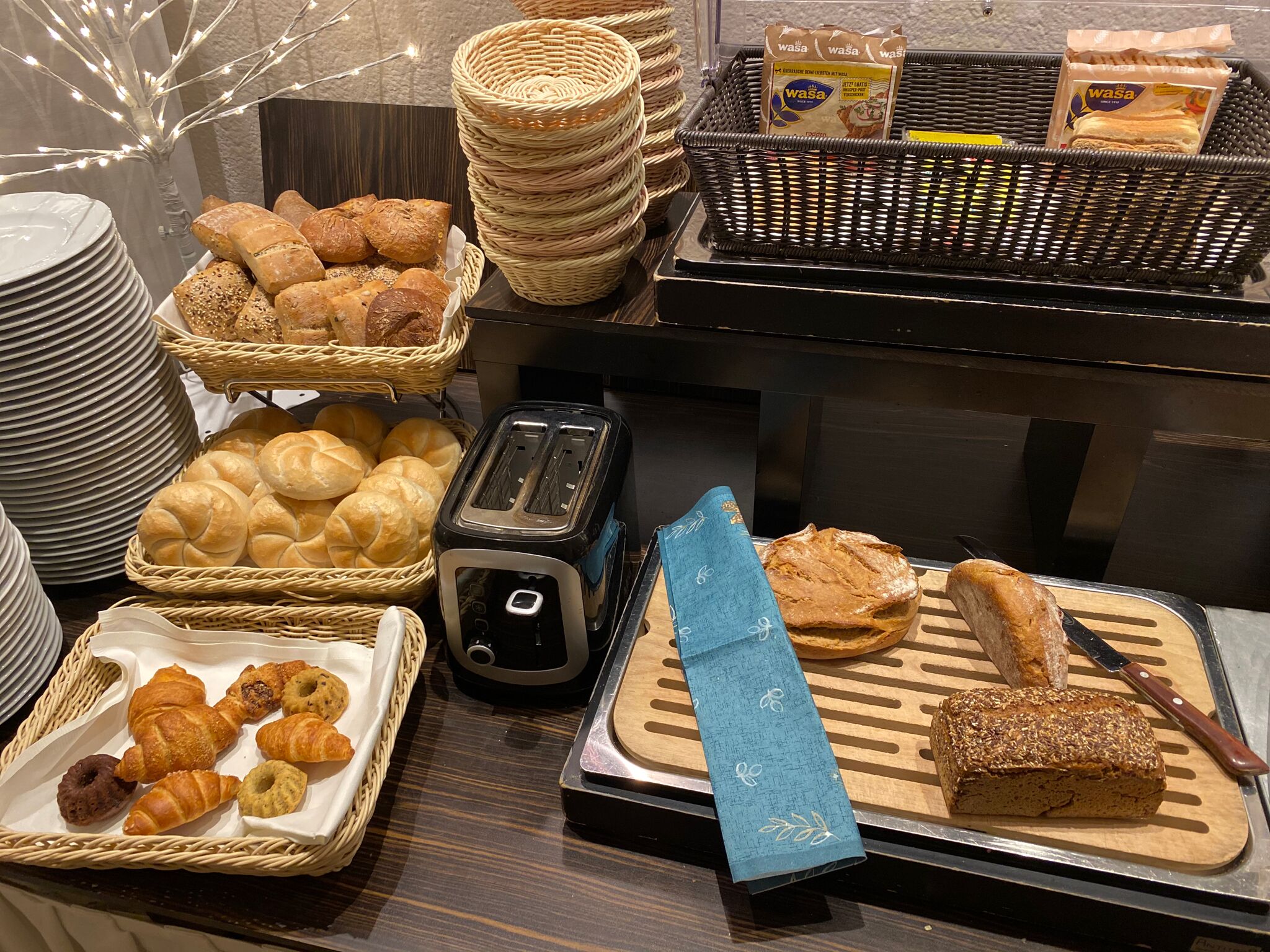 daily buffet breakfast (eur 14 per person)