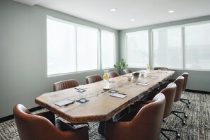 Meeting facility - Holiday Inn Gonzales by IHG (Gonzales)