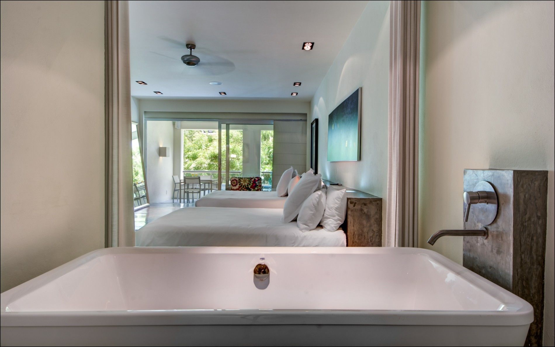 Separate tub and shower, deep soaking tub, free toiletries, hair dryer