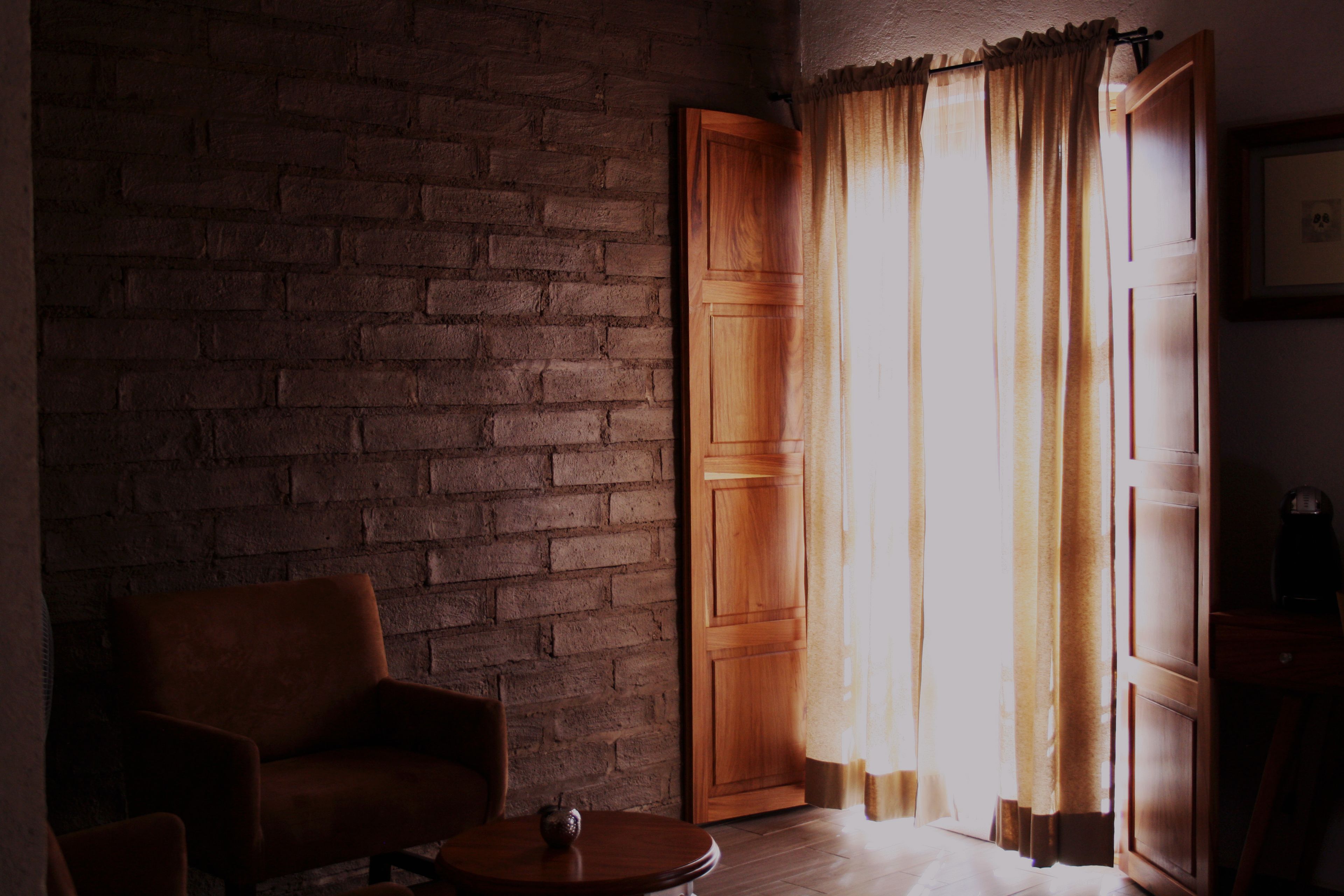 business suite, 1 king bed, non smoking | in-room safe, desk, iron/ironing board, free cots/infant beds