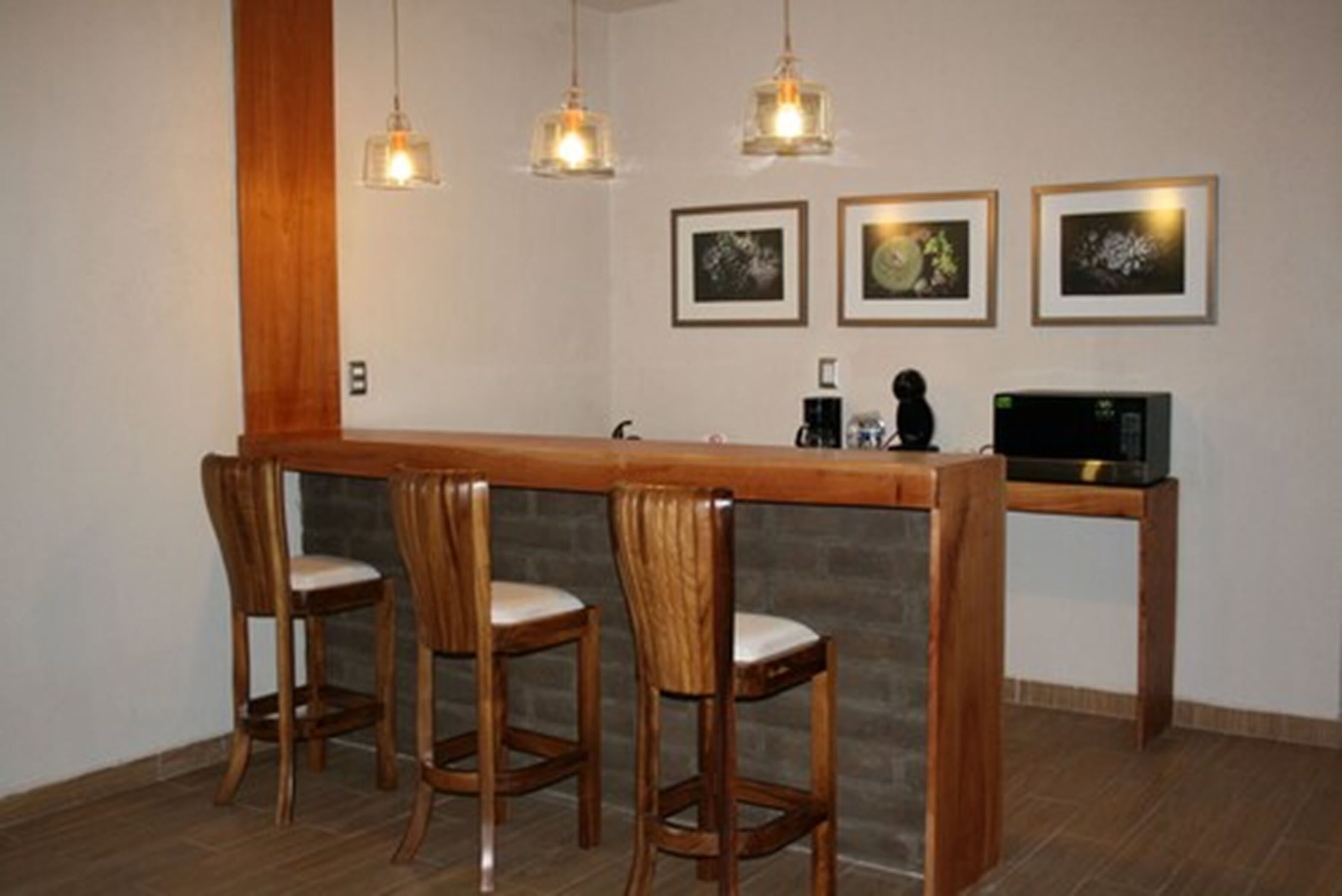 presidential suite, 1 king bed, non smoking | in-room safe, desk, iron/ironing board, free cots/infant beds