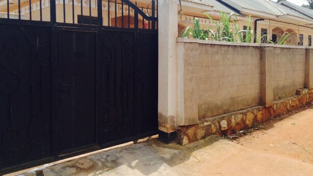 Front of property - Town house Unit in Kampala (Kampala)