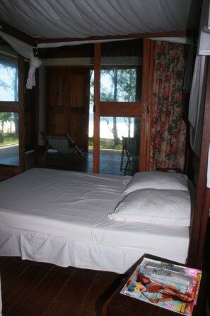 Comfort Double Room, 1 Queen Bed, Beach View