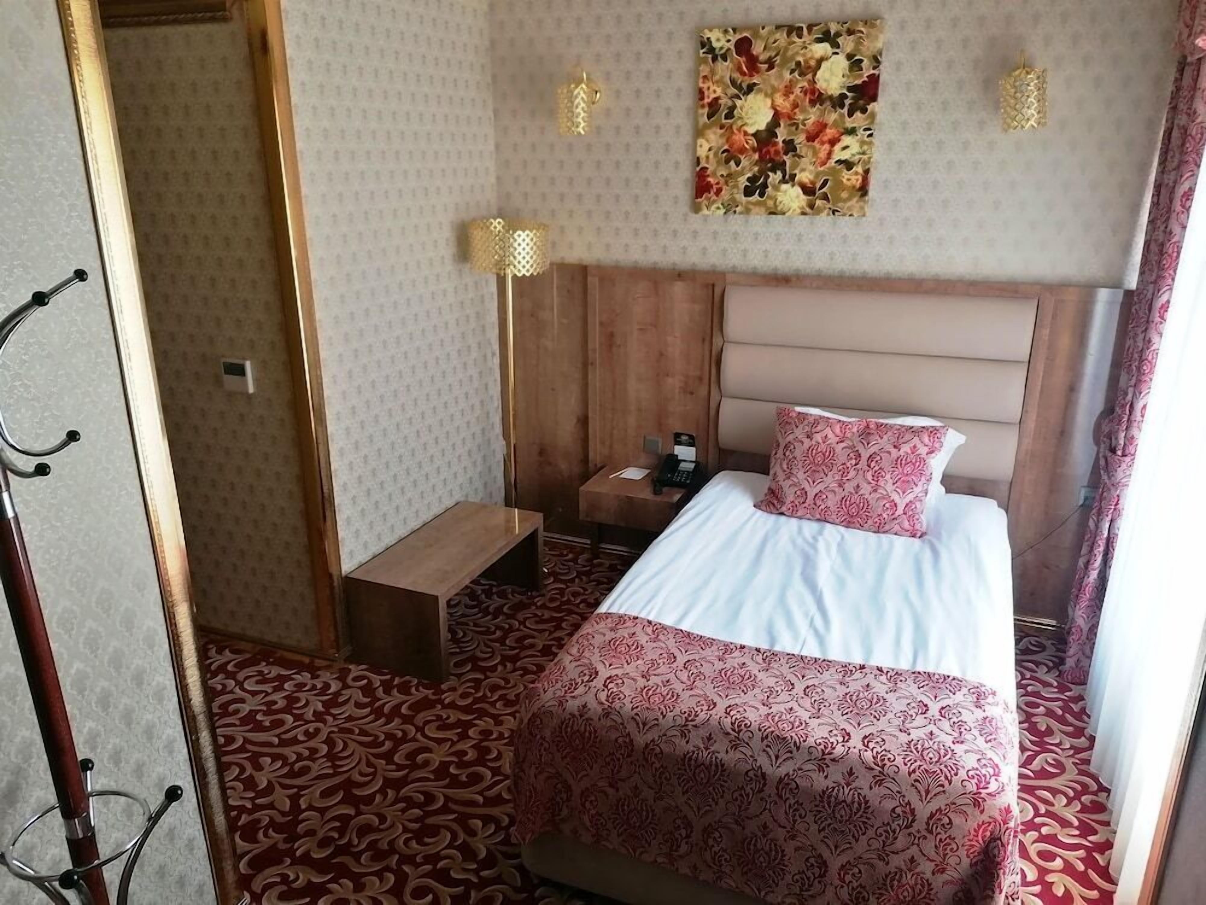 Egyptian cotton sheets, premium bedding, memory foam beds, free minibar
