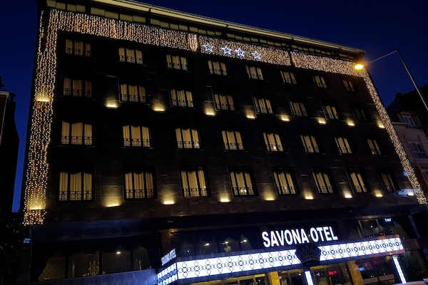 Façade de lâhĂ©bergement - soirĂ©e/nuit
