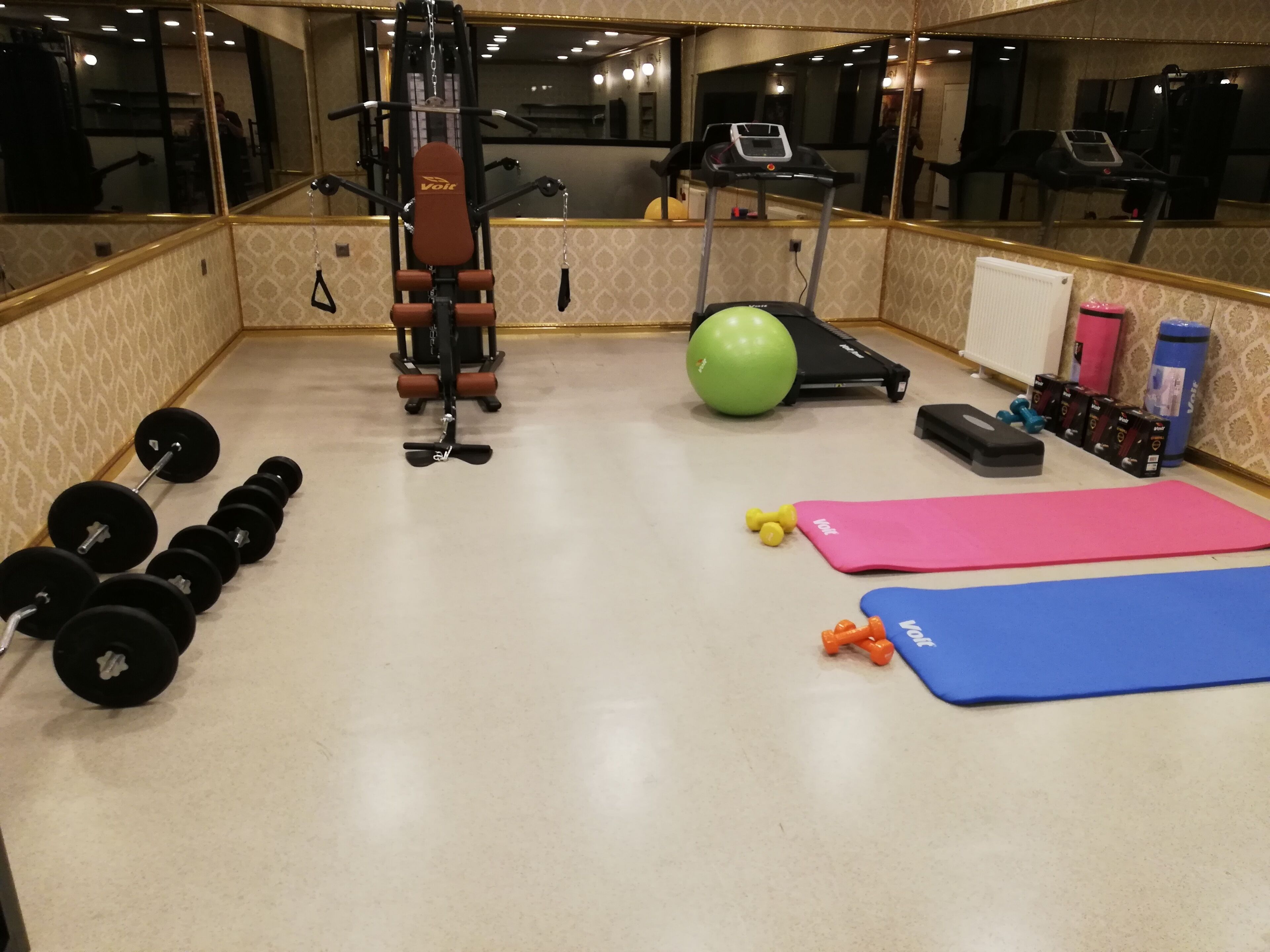 32-inch led tv with satellite channels, tv