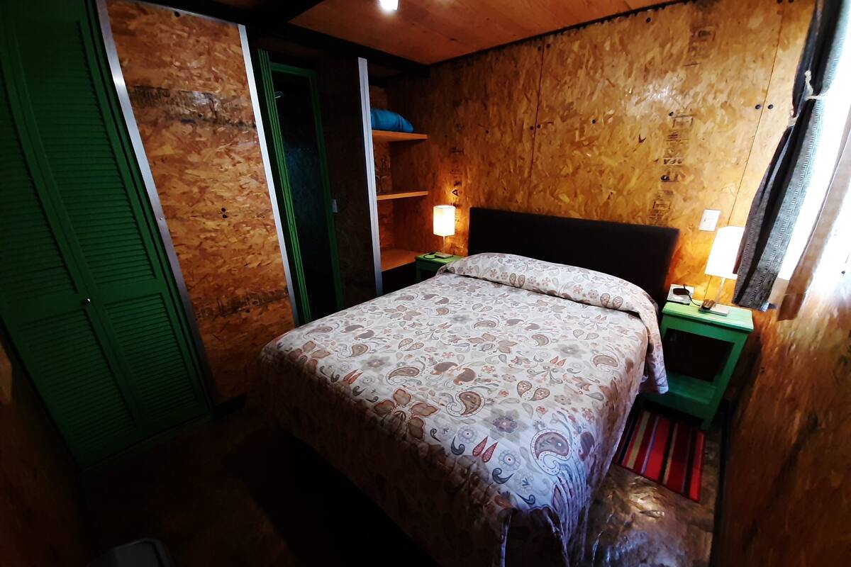 1 bedroom, in-room safe, desk, soundproofing