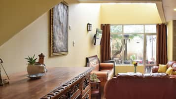 Family House, 5 Bedrooms, Mobility accessible, Ensuite (Casa) | Living area