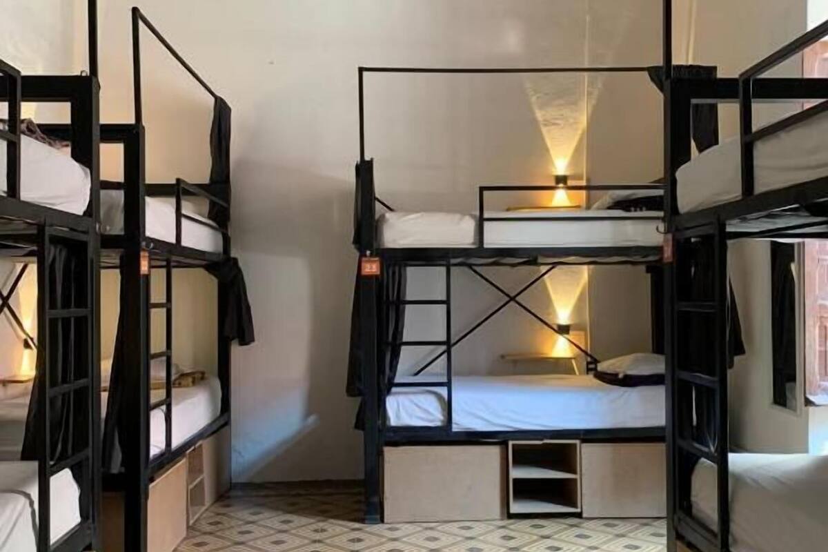 Slaapzaal | 1 slaapkamer, verduisterende gordijnen, een strijkplank/strijkijzer