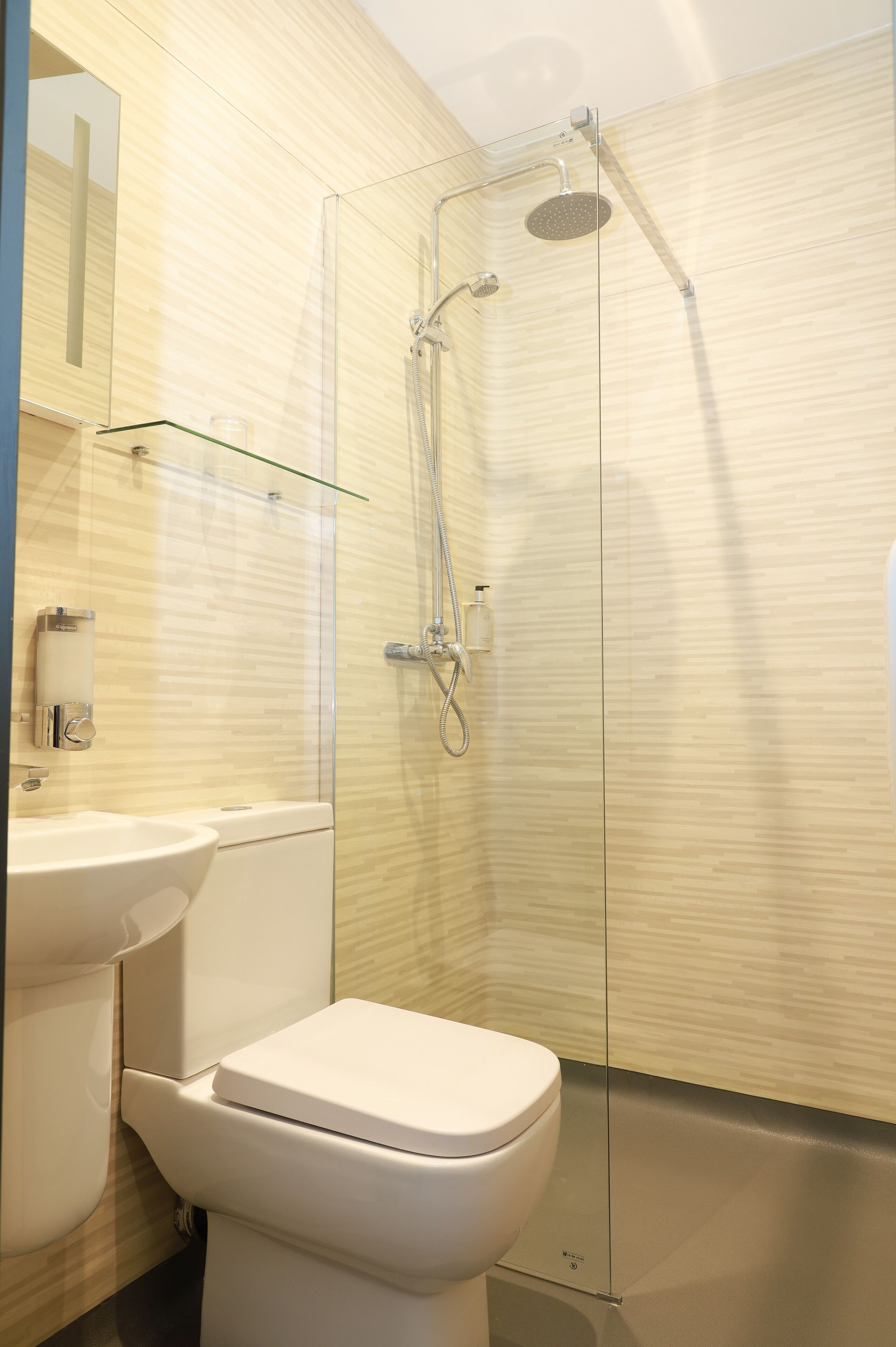 Photo - London City Airport Hotel