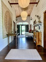 Individually decorated, soundproofing, bed sheets