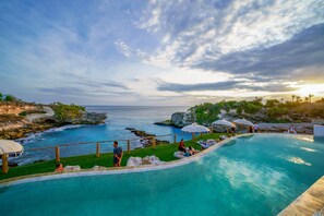 Beach bar - Ora Resort Avia Blue Lagoon (Ceningan Island)