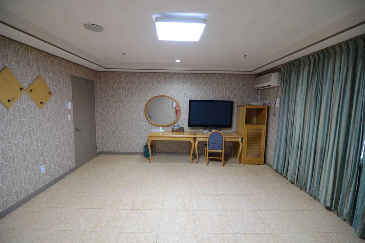 Traditional Room (Deluxe Ondol) | Room amenity