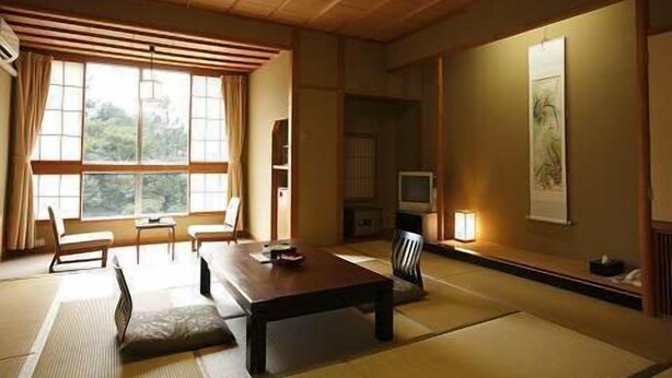 Unclassified image, 1 of 2, button - Iizaka Onsen Hanataki (Fukushima)