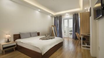 Deluxe Double Room, Balcony, Old Quarter View | Desk, free WiFi