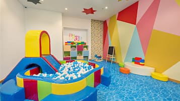 Children’s play area – indoor