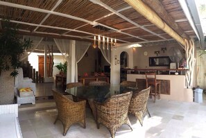 Basic Villa, 3 Bedrooms, Non Smoking | In-room dining - Villa Yogan (Seminyak)