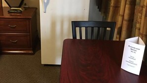 Room - Ranchland Villa Motel (Merritt)
