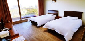 Standard Twin Room | Blackout drapes, free WiFi, wheelchair access