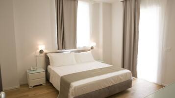 Deluxe-Doppelzimmer, Terrasse | Zimmerausstattung