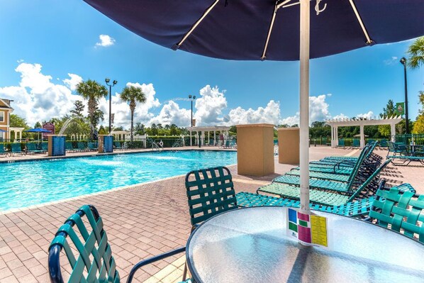 Outdoor pool, pool umbrellas, sun loungers