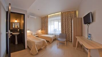 In-room safe, desk, iron/ironing board, free cots/infant beds