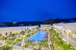 Minibar, in-room safe, soundproofing, iron/ironing board - Palma Resort Phu Quoc, Trademark Collection by Wyndham (Phu Quoc)